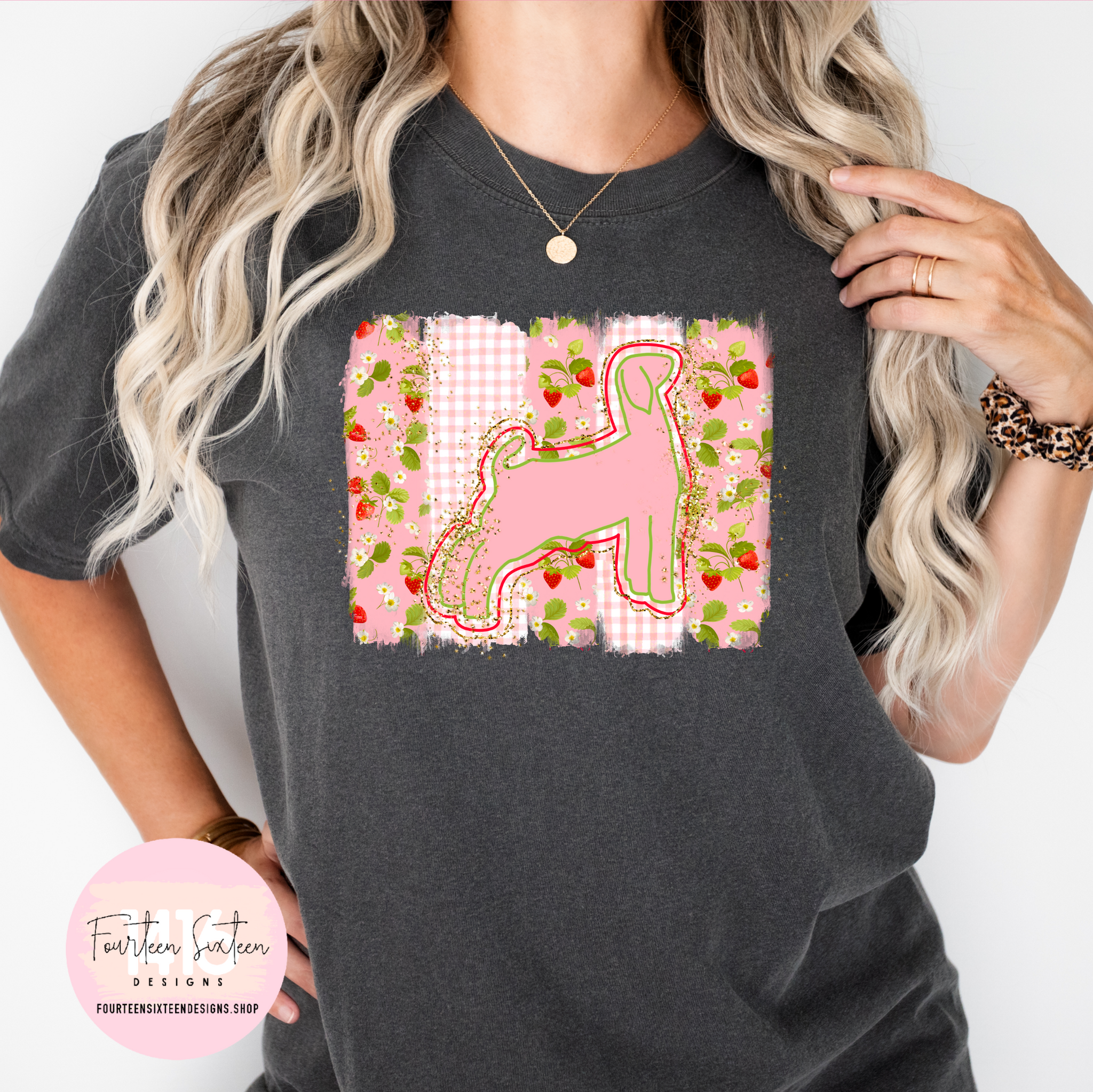 strawberry stock show tee